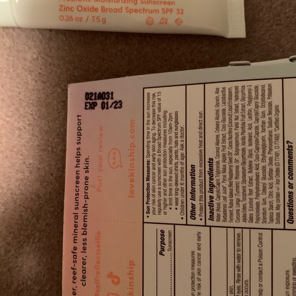 NEW Sunscreen Bundle! Murad, Kinship, Supergoop, Tan Towel,Beach Summer Vacation - Picture 6 of 10